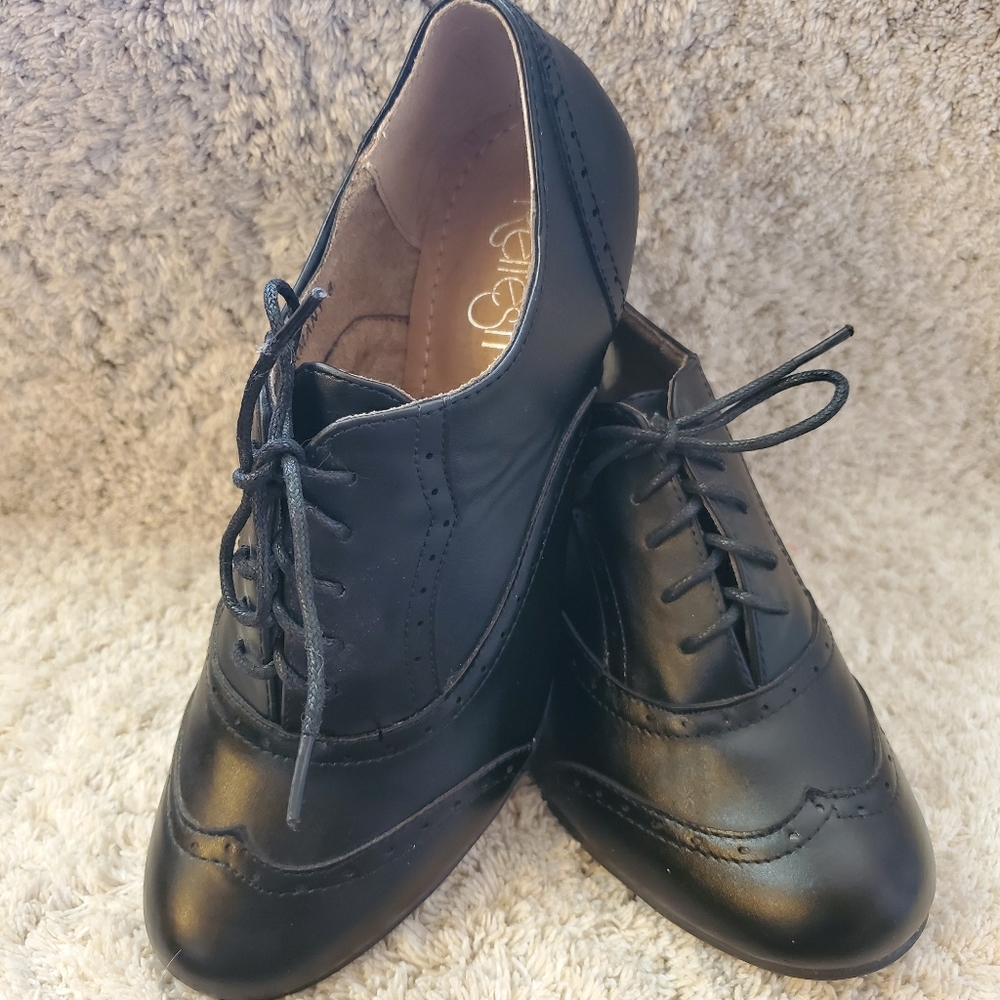Lace up Oxford chunky booties